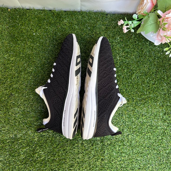 APL🔴TechLoom Phantom women’s Athletic Running black/white shoes  9 - Picture 14 of 16